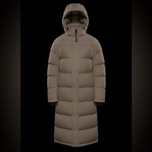 Super World The Super Puff Long in Modern Taupe